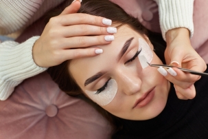 Eyelash Extensions: The Role of Facial Physiology